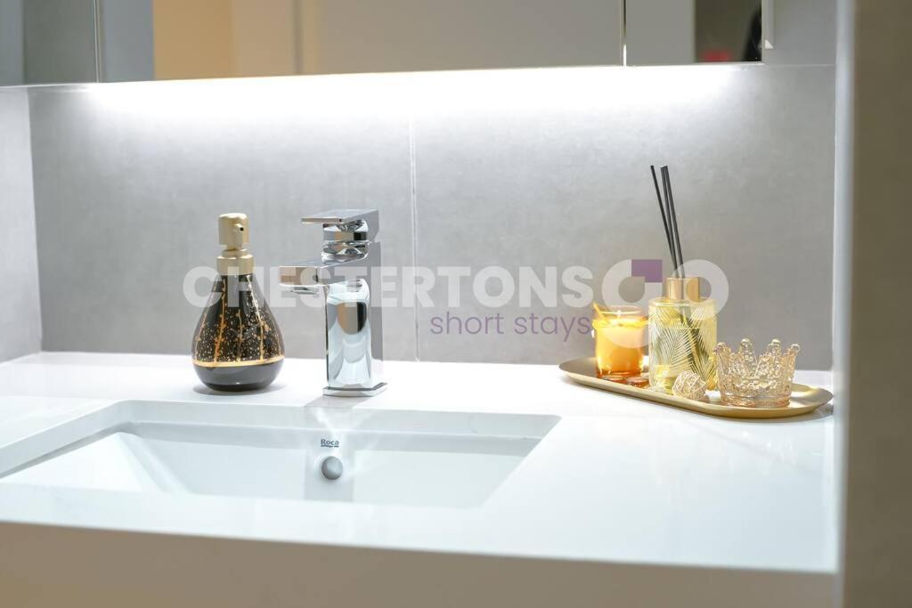 Chestertons Go - Ahad Residences - Cozy One Bedroom Dubai Exteriör bild